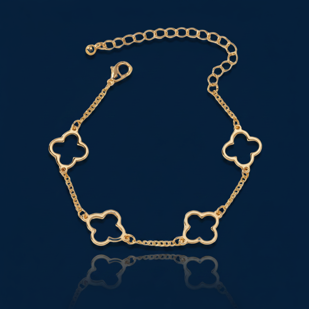Four Leaf Clover Gold Bracelet – 18K Gold Plated Lucky Charm Bracelet – The Gold Edit | SimKap Jewellery